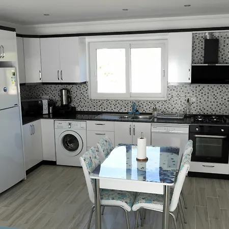 Kal2200 Zeytin Uzumlu 2 Bedrooms *