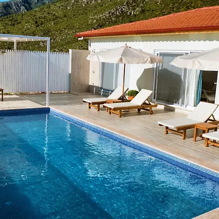 Kal2200 Zeytin Uzumlu 2 Bedrooms
